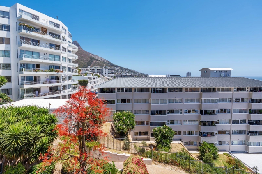 3 Bedroom Property for Sale in Sea Point Western Cape